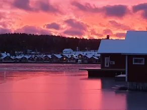 Lake house in Norrfällsviken - Image 5