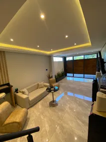 Luxurious 2-story apartment with a Jacuzzi - Image 5