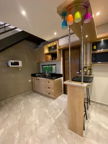 Luxurious 2-story apartment with a Jacuzzi - Image 4