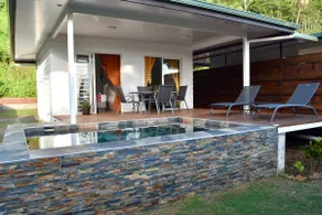 Akaiti Lodge-Fare Aina-1 BedRoom AC Private pool - Image 3