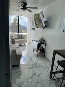 First fL! Ocean, mountain Views. 5-10 min to beach - Image 5