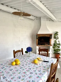A De Castiñeiras house with a porch and barbecue - Image 5