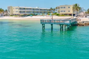*NEW LUXURY*Sea Glass with Cabana Club Access - Image 2