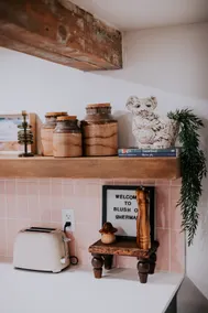 Blush on Sherman | Chic Basement near Gage Park - Image 5