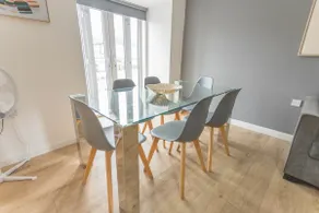 Oxford 2BR | En-suite | Balcony | By JR Hospital - Image 3