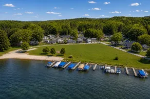 Honeoye Lake | Hot Tub | Fire Pit - Image 3
