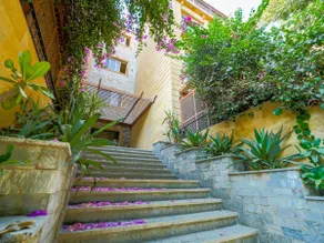 3 BDR Serviced Pyramid-View APT in Giza, Egypt - Image 2