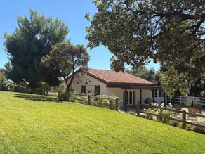 Hilltop Cottage close to 123 Farm / Oak Glen views - Image 3
