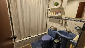 Cozy 2nd floor apartment with garage, 20 min from the airport - Image 5