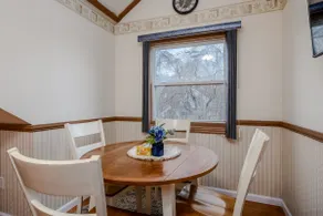 Cozy 2-Story Stay Near SH Mall & Jake’s 58 Casino - Image 3