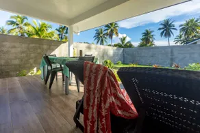 Cozy bungalow on the sea side, near Temae beach - Image 4