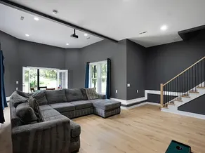 Spacious Luxury Home, Sleeps 20+, Near Nashville - Image 2