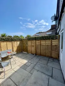 Hillbarn Studio Free Parking & Private Patio - Image 5