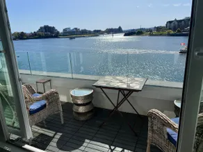 Spectacular Waterfront Executive Suite! - Image 3