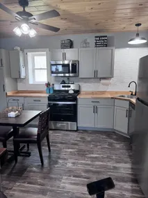 Lovely, super clean cottage w all the amenities - Image 5