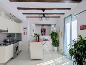 Design Flat by North Train Station - Image 3
