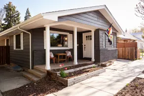 Good Vibe Bungalow w/ Hot Tub + Fire Pit + Yard - Image 2