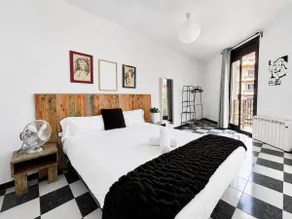 3 bedrooms | Prime Eixample Location - Image 3