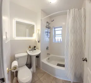 Relaxing Hot Tub Retreat in central Cambridge - Image 3