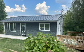 Cozy mid-century modern cottage - Image 2