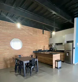Modern, super comfortable, A/C, terrace and parking - Image 5