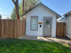 1 bed close to historic downtown - Image 3
