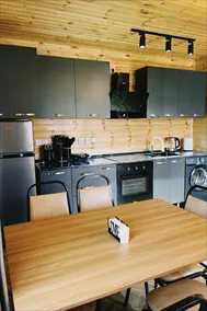 Andria’s Wooden Hut - Image 3