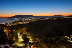 Luxury - Sea City Mountain Views, Gym SaltPool BBQ - Image 5