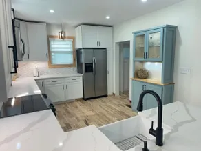Downtown Loveland Bungalow - Image 3