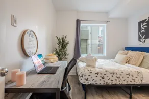 Modern 3BR in Griffintown - Image 5
