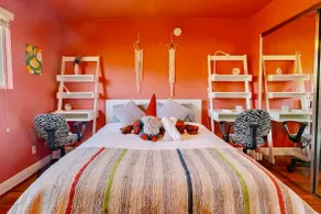 Sweet Joyful Home with Pool & Gym-Steps from UCLA! - Image 3