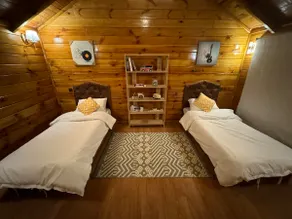 Golden Wood Cottage, Taif - Image 2