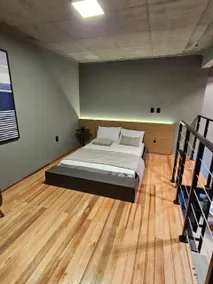 Beautiful loft, modern and furnished - Image 4