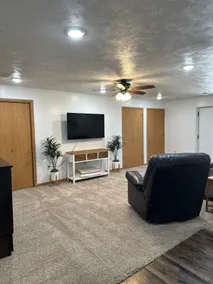 Downtown 2 Bedroom in Stanton - Image 2