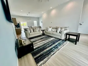 Gina’s Square Beach Homes Unit B - Image 2