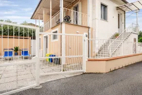 Room N1 with Private Bathroom and Kitchen 50m from the Sea - Image 2