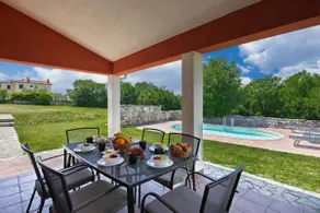 Maison adaptée aux familles avec piscine privée, terrasse et jardin | Avec animaux acceptés - Image 4