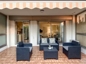 Bright Design Apt • Terrace • Prvt Parking • WiFi - Image 2