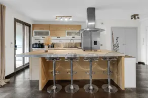 Bright Design Apt • Terrace • Prvt Parking • WiFi - Image 5
