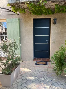 Garden-level 2-room apartment - Image 2