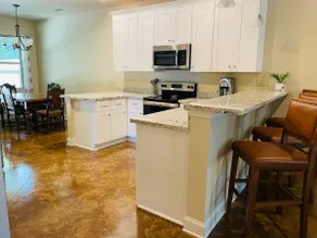 Jazzy Akers- Central Location - Image 3