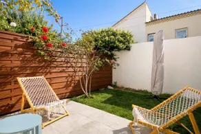 Air-conditioned cozy space • Close to beaches • Private space - Image 3