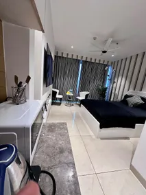 Zebra Luxe Loft Studio with patio - Image 5