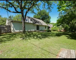 May House #homeawayfromhome #ATX - Image 4
