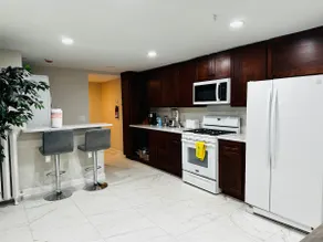 Waukegan Apartment - Pool Table 5 mi to Naval Base - Image 5