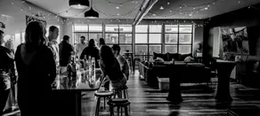 Midtown's Coolest Penthouse Apt—Free Parking! - Image 2