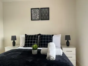 Full 3-Bedroom house for family & Contractors - Image 2