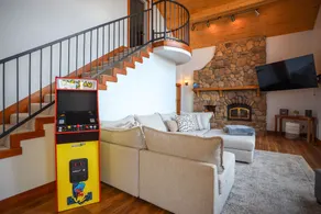 NEW Pet Friendly Rental! - Image 4