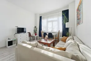 Apartment| 2 bedrooms| raised ground floor - Image 4