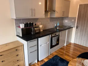 Stylish Studio in Central Luton - Image 3